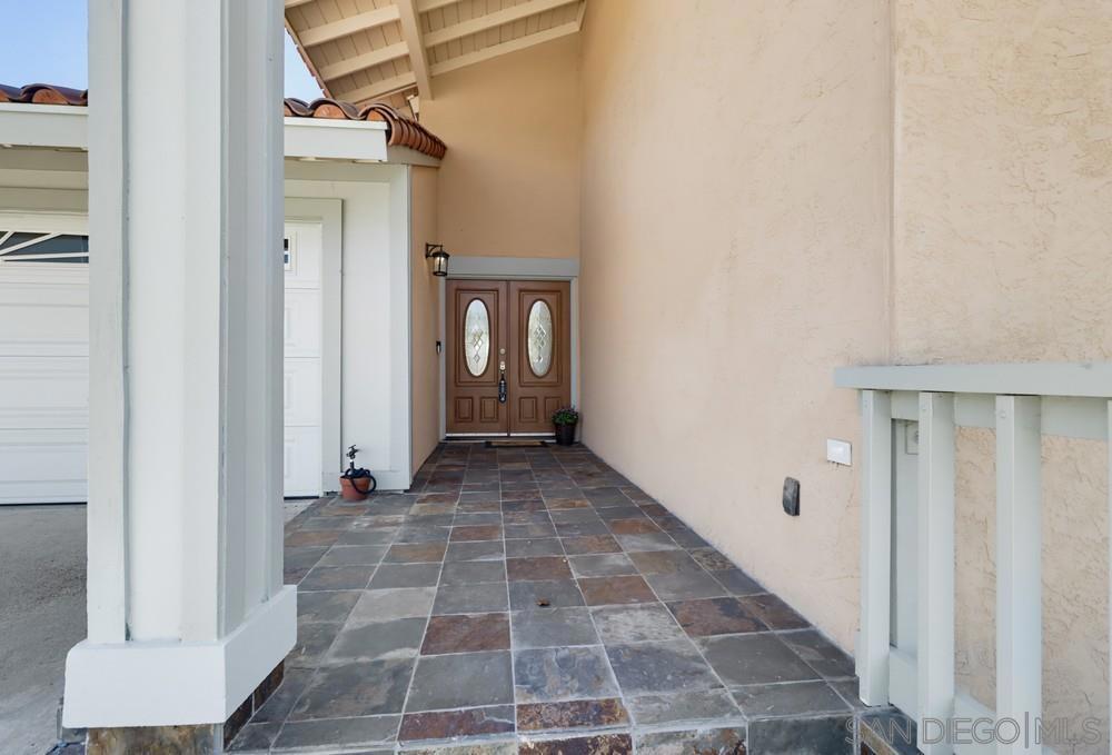 454 Camino Elevado Property Photo 3