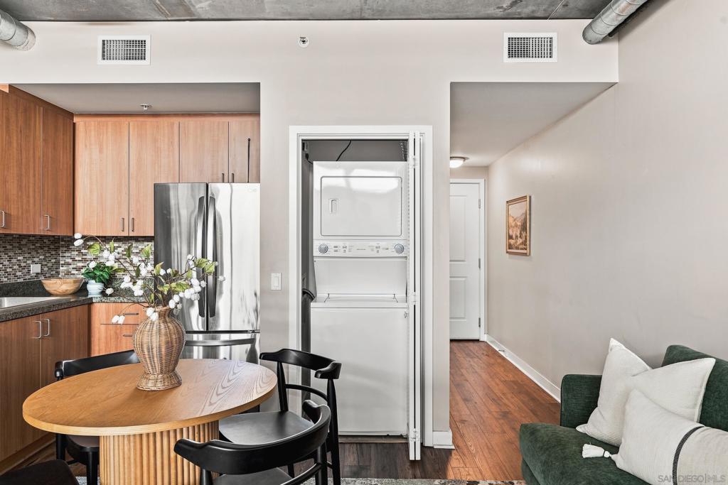1080 Park Blvd 708 Property Photo 12