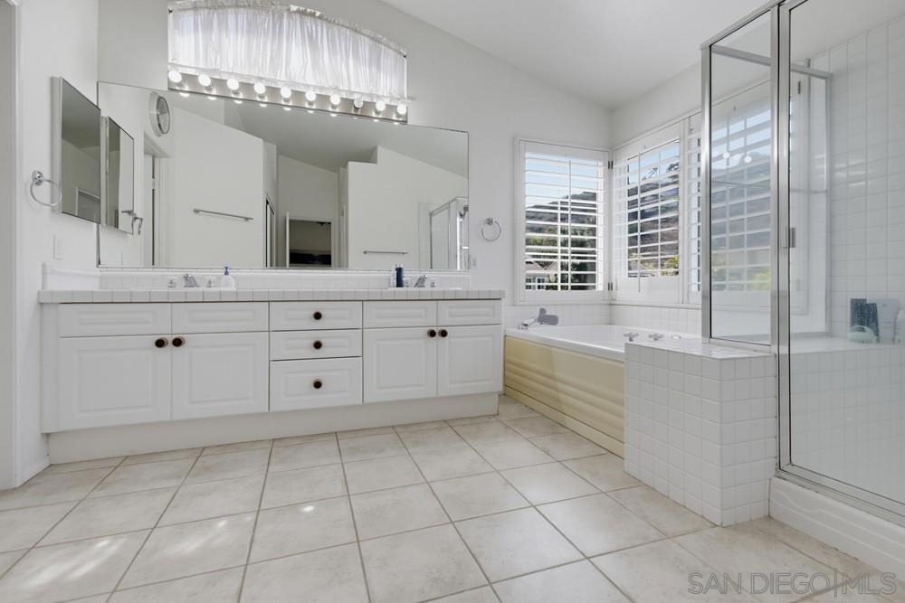 5355 Caminito Exquisito Property Photo 32