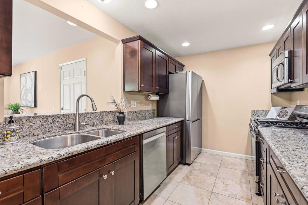15377 Andorra Way Property Photo 13