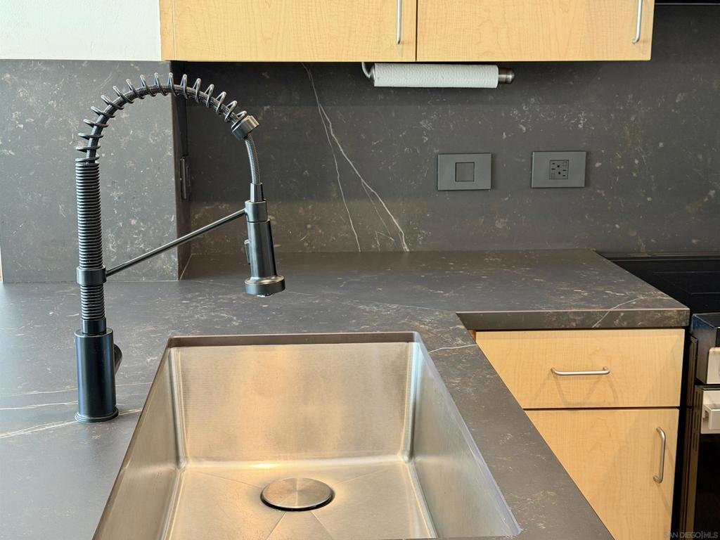 1080 Park Blvd 401 Property Photo 12