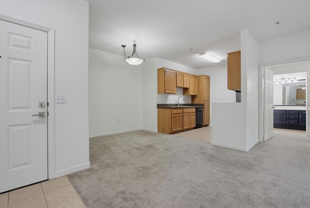 7647 Mission Gorge 19 Property Photo 2