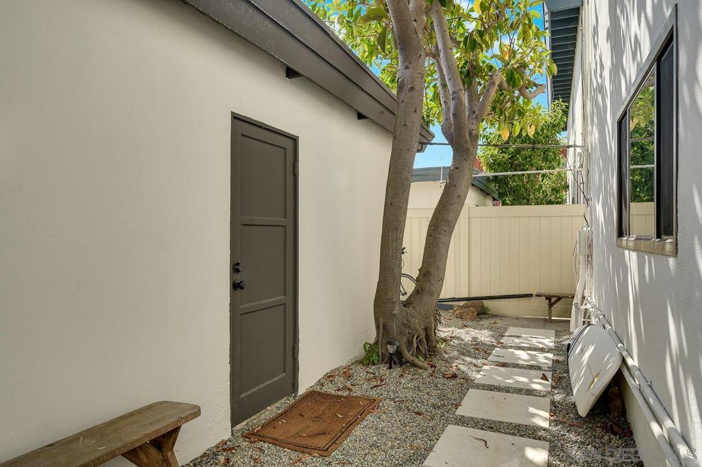 809 Dover Court Property Photo 33