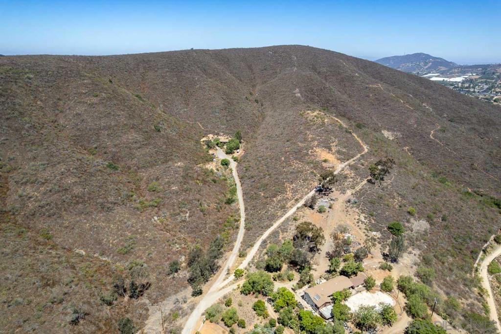 N Twin Oaks Valley Rd Property Photo 4
