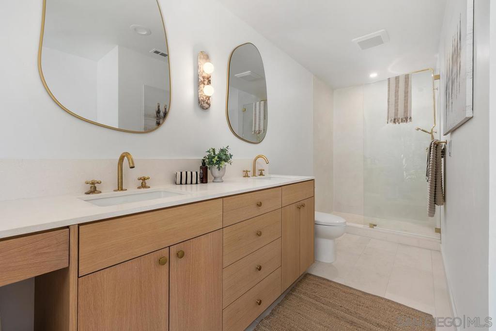 16902 Via De Santa Fe Unit 7 Property Photo 18