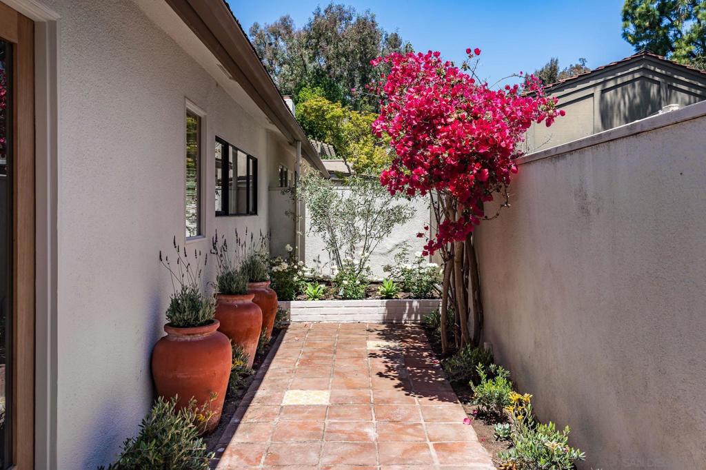 16902 Via De Santa Fe Unit 7 Property Photo 41