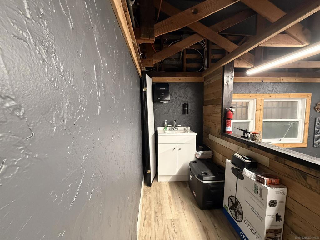 1434 Garnet Avenue Property Photo 18