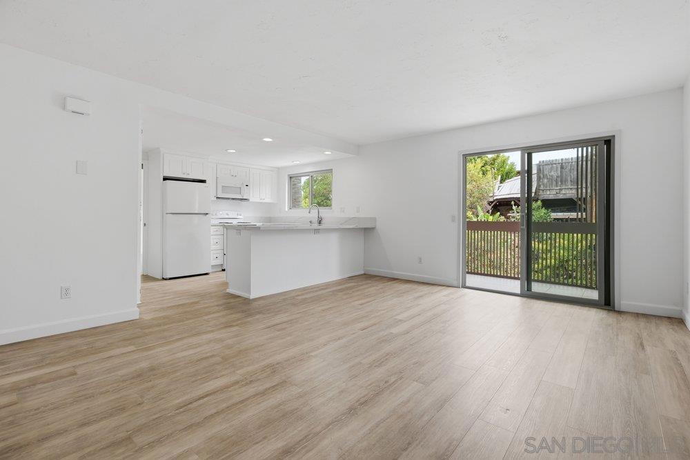155 Rosebay Dr 40 Property Photo 7