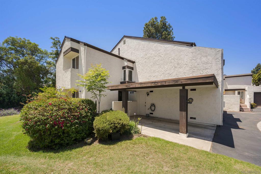 1311 Hawk Lane Property Photo 3