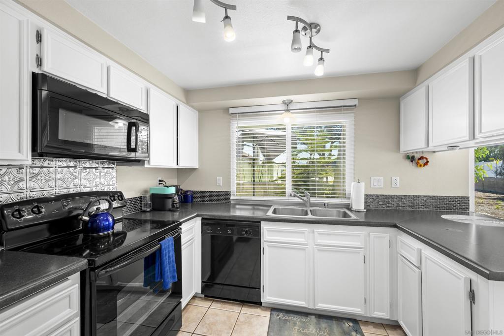 1311 Hawk Lane Property Photo 19