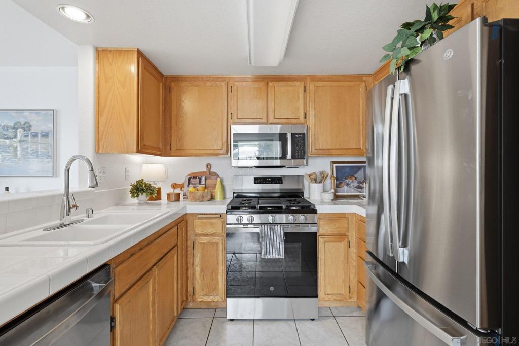 300 Isthmus 4 Property Photo 11