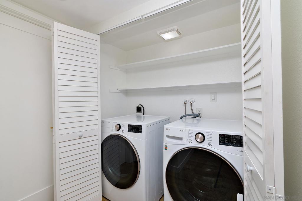 2031 Shadytree Lane Property Photo 17