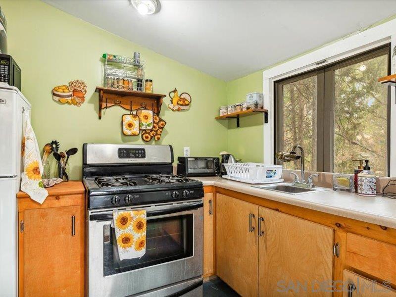 27961 Rainbow Dr. Property Photo 25
