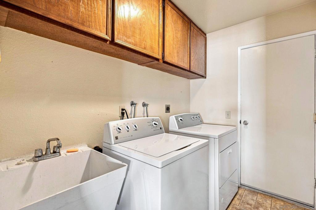 303 Dewane Property Photo 38
