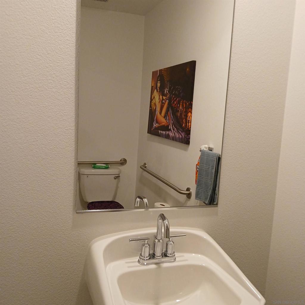 2430 Cascalote Loop Property Photo 18