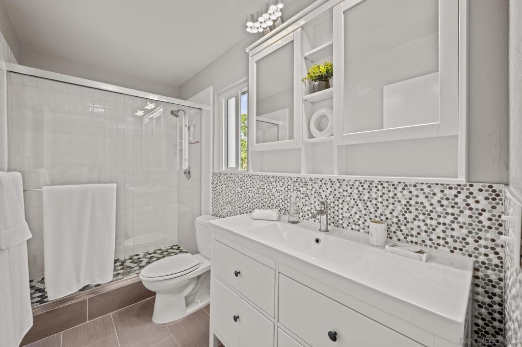 1074 Isabella Avenue Property Photo 10