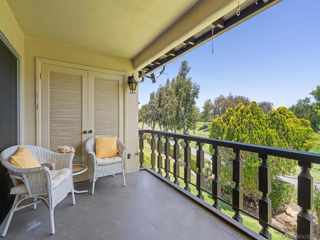 12140 Rancho Bernardo Dr B Property Photo 1