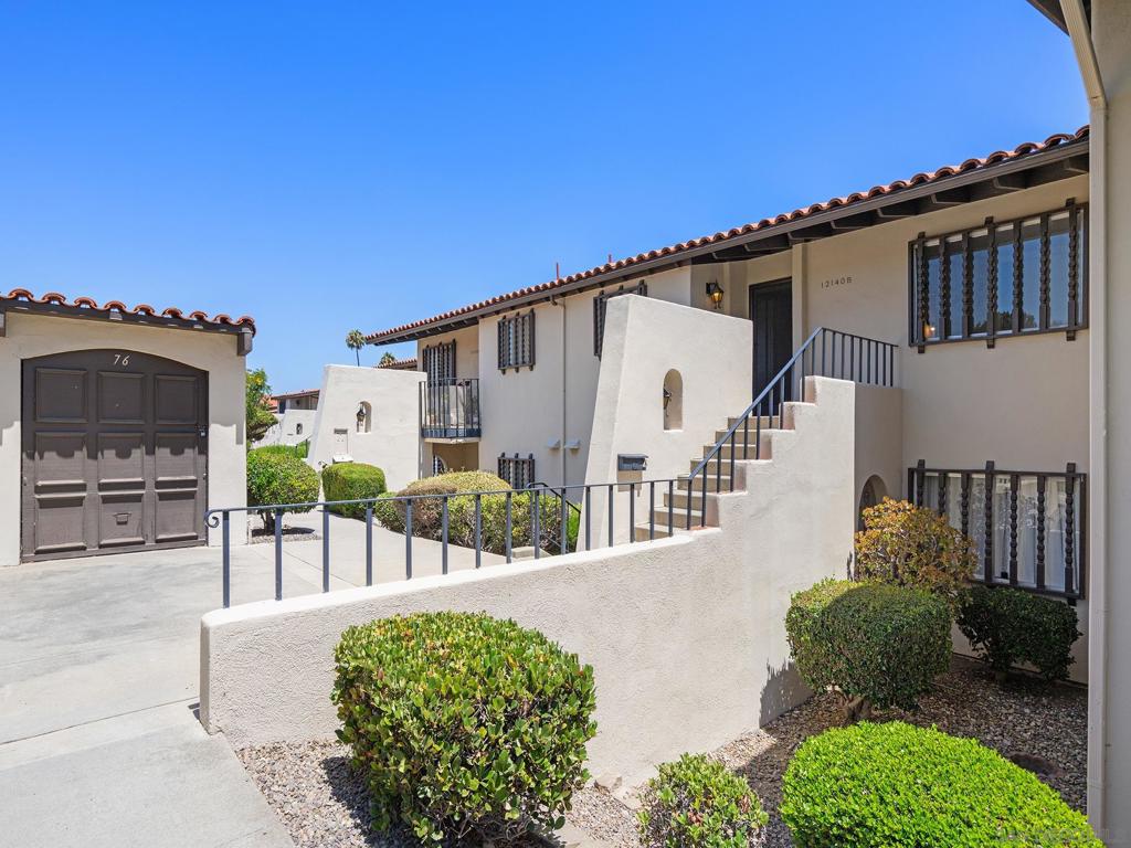 12140 Rancho Bernardo Dr B Property Photo 5