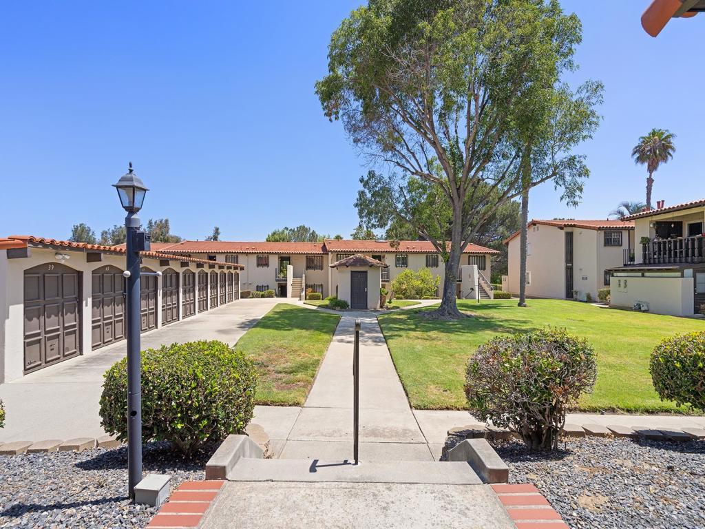 12140 Rancho Bernardo Dr B Property Photo 10
