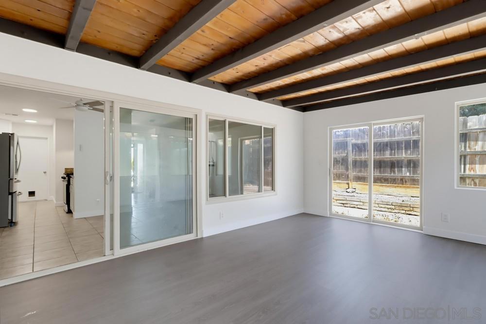 8837 Terrarama Property Photo 16