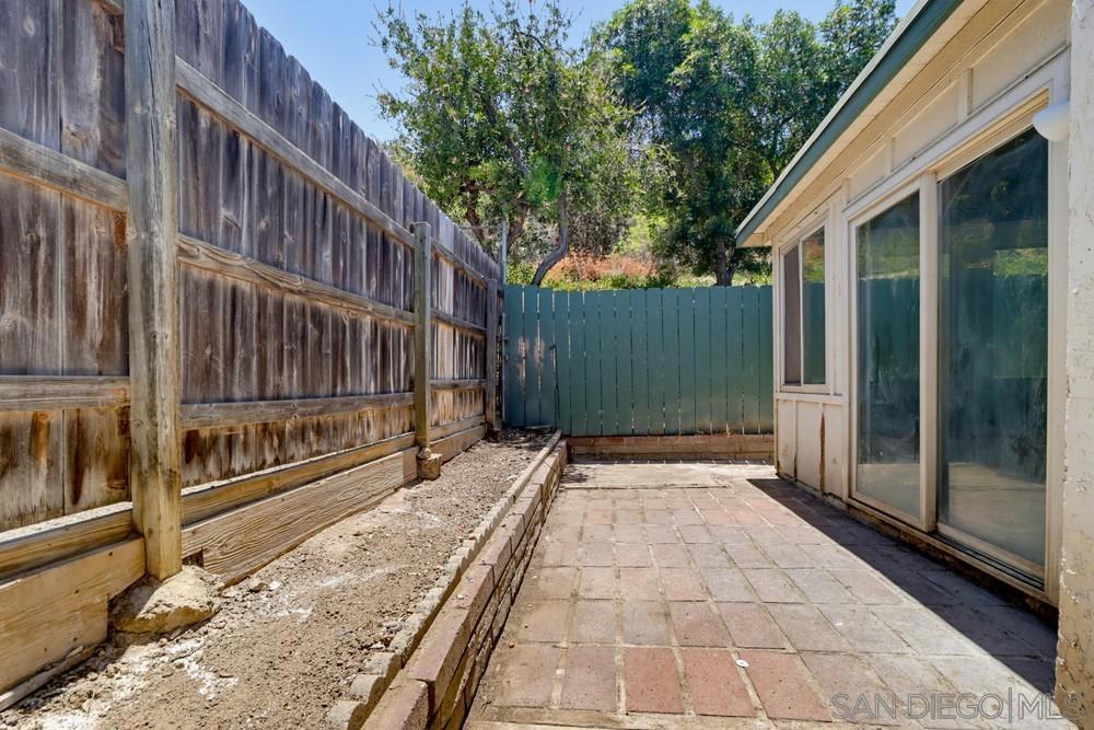 8837 Terrarama Property Photo 29