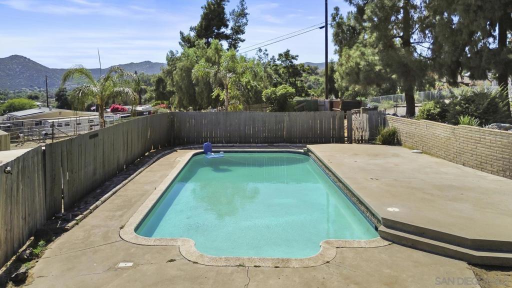 12049 Coping Pl Property Photo 22