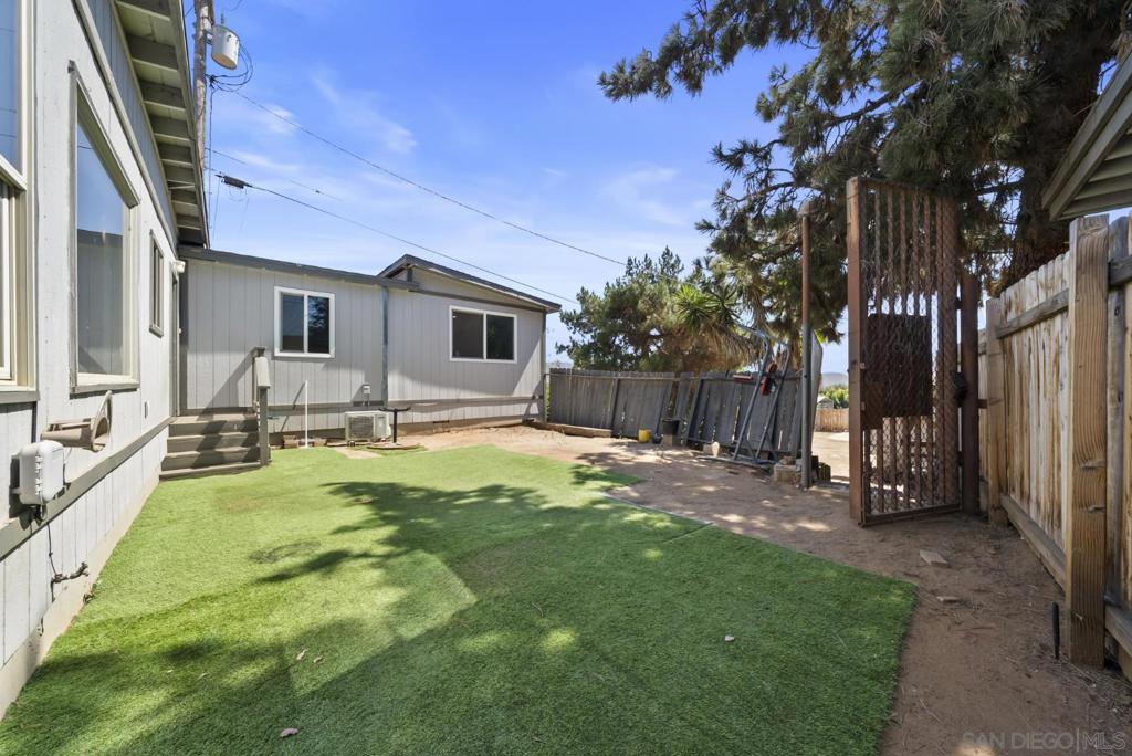 12049 Coping Pl Property Photo 26