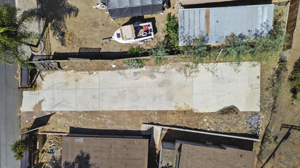 12049 Coping Pl Property Photo 35