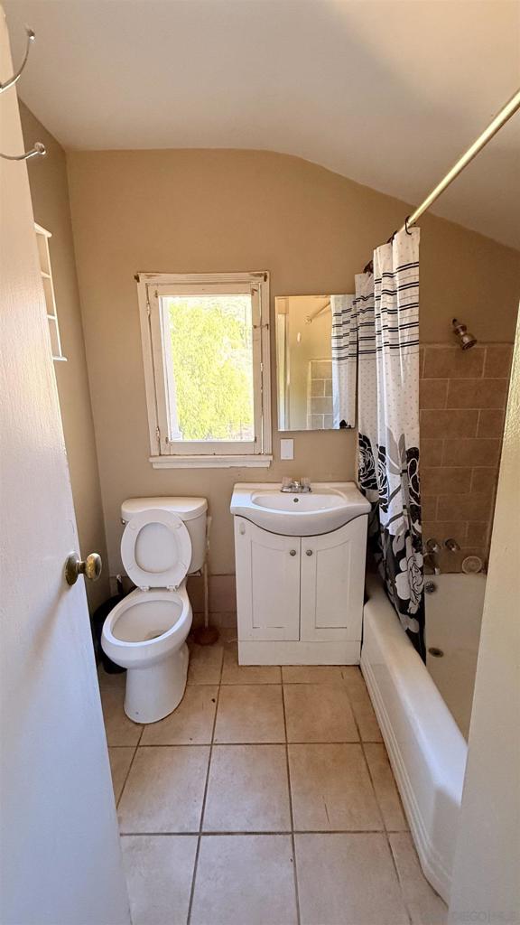 176 Olive St Property Photo 18