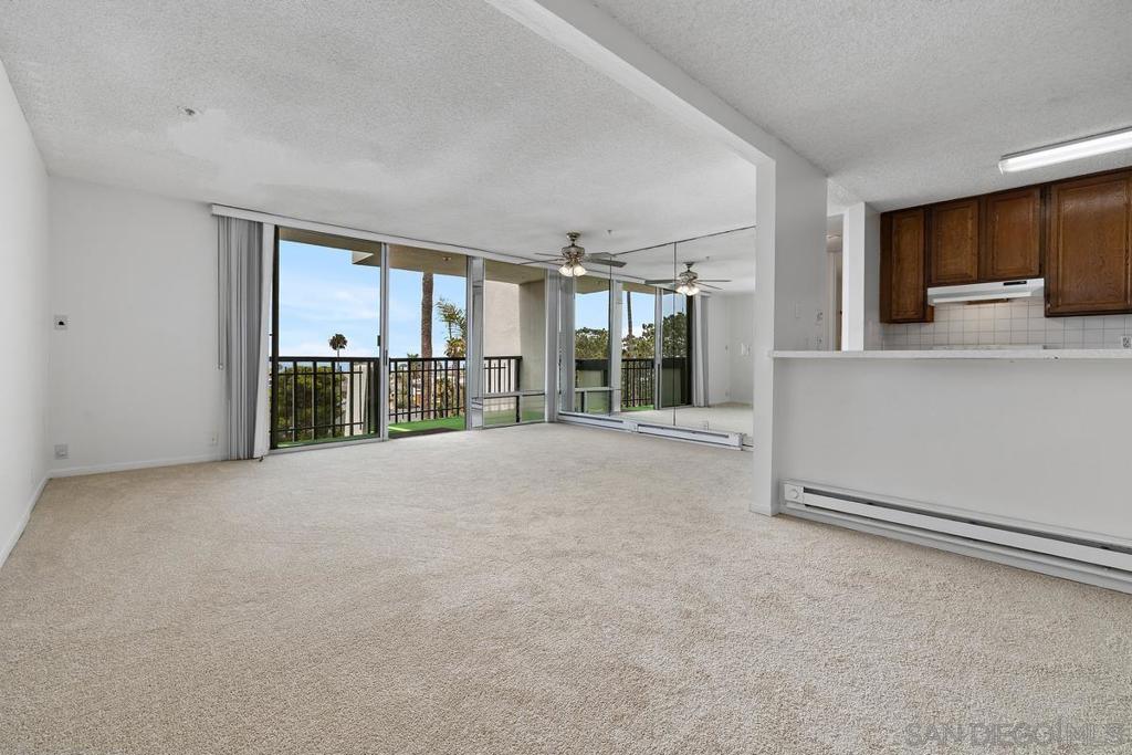 727 Sapphire Street 405 Property Photo 4