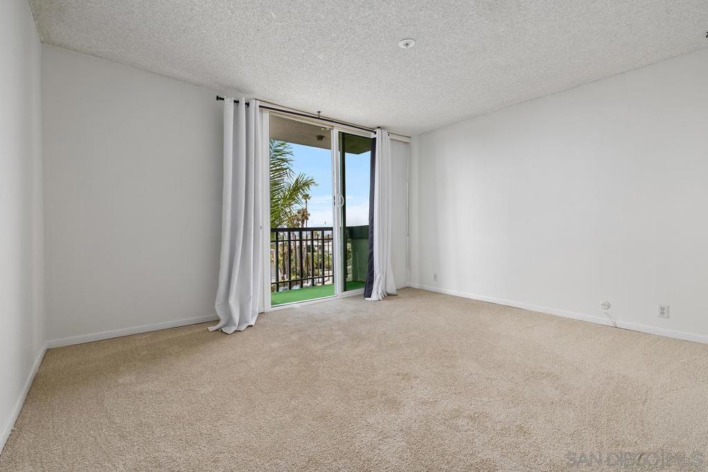 727 Sapphire Street 405 Property Photo 16
