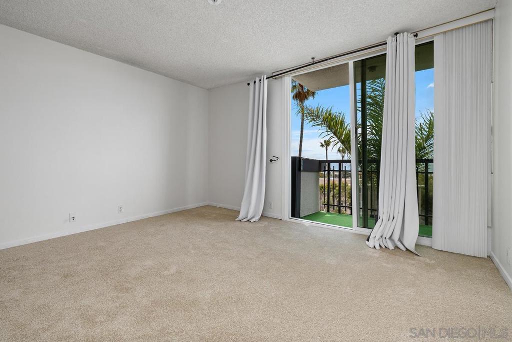 727 Sapphire Street 405 Property Photo 17