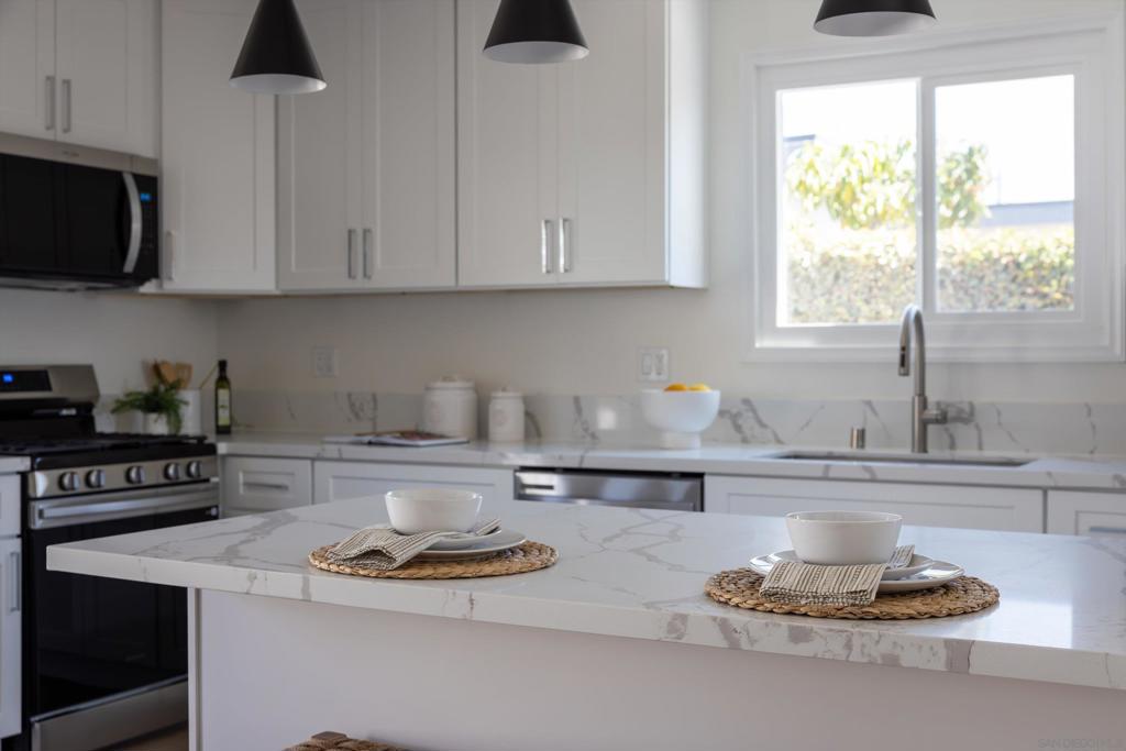 3475 Argyle St Property Photo 10