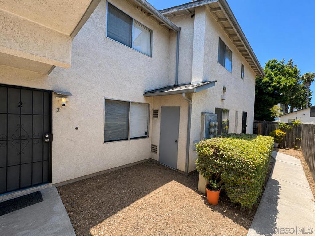360 Claydelle Ave Property Photo 3
