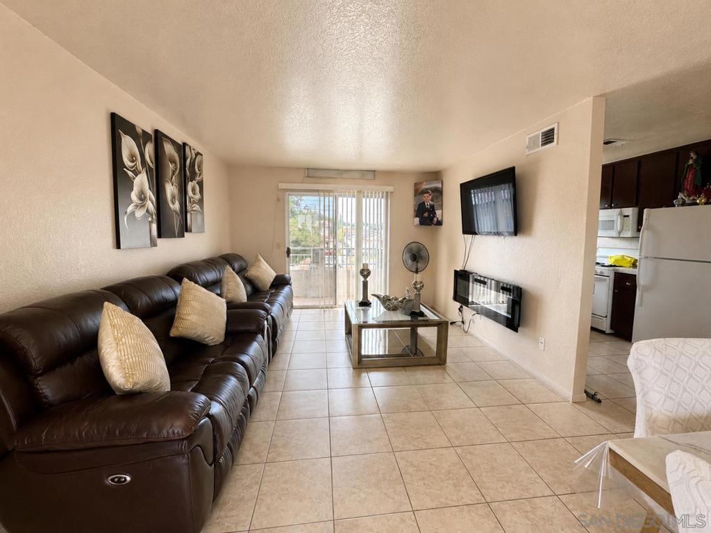 360 Claydelle Ave Property Photo 14