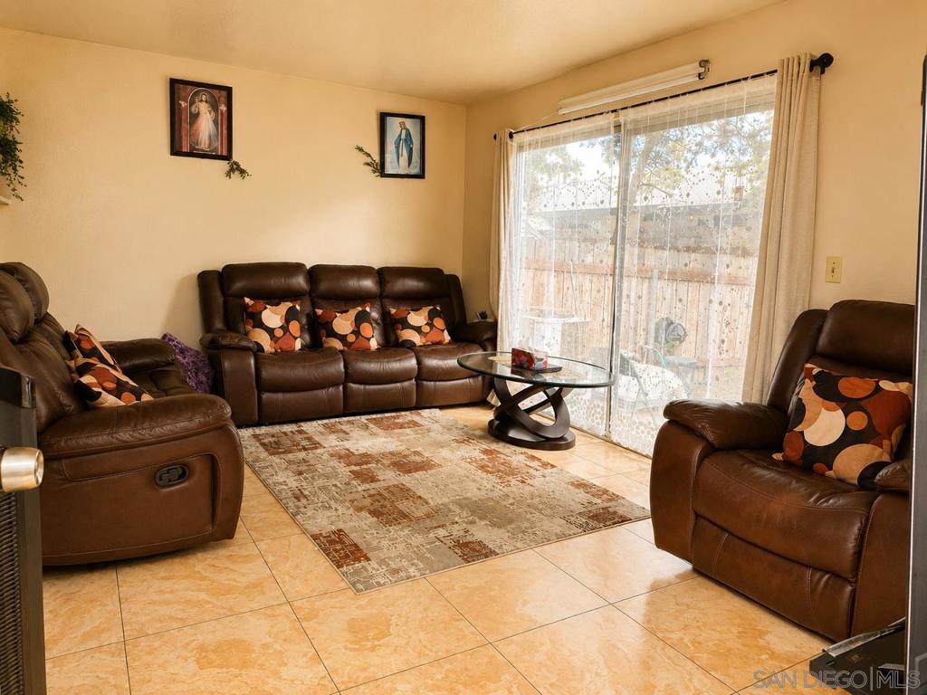 360 Claydelle Ave Property Photo 16