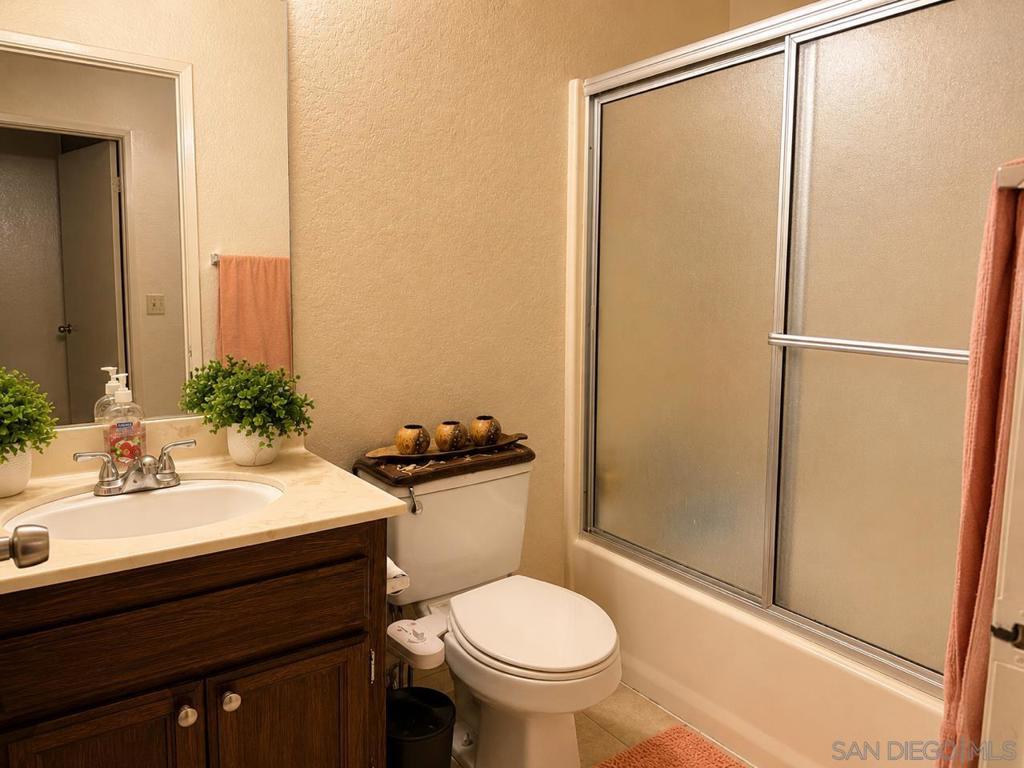360 Claydelle Ave Property Photo 18