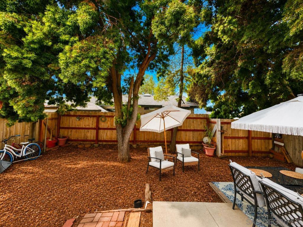 360 Claydelle Ave Property Photo 20