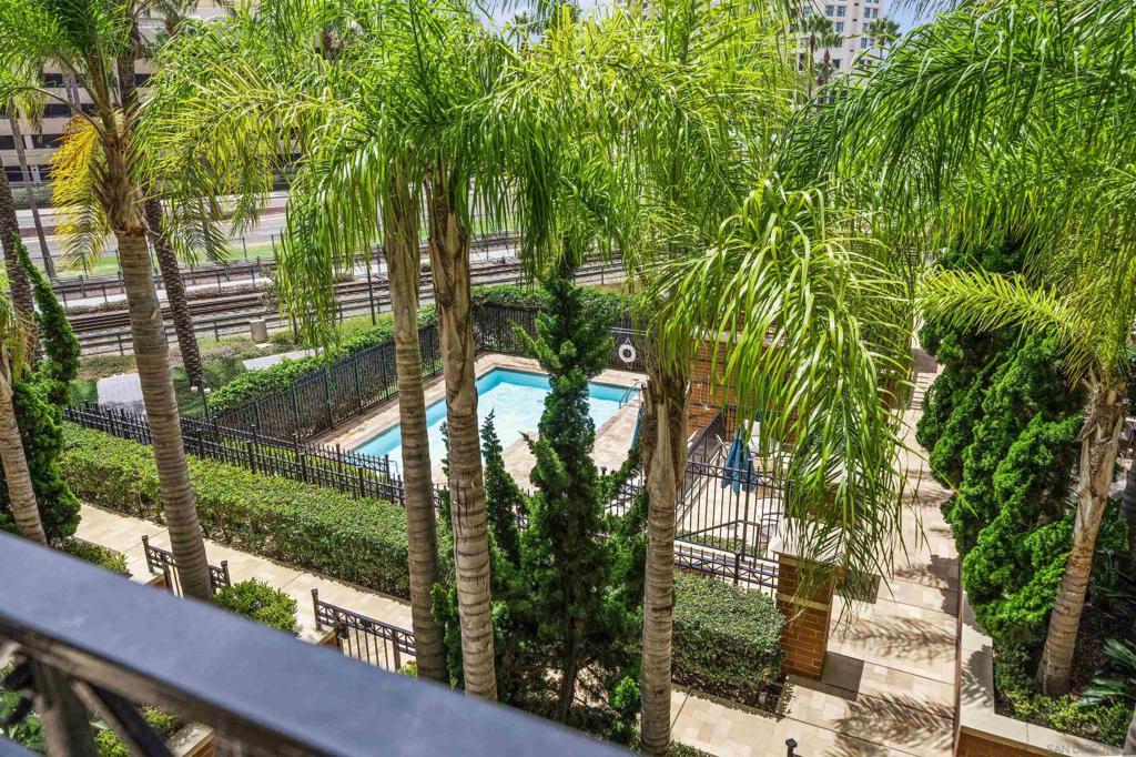 500 W Harbor Drive 318 Property Photo 8