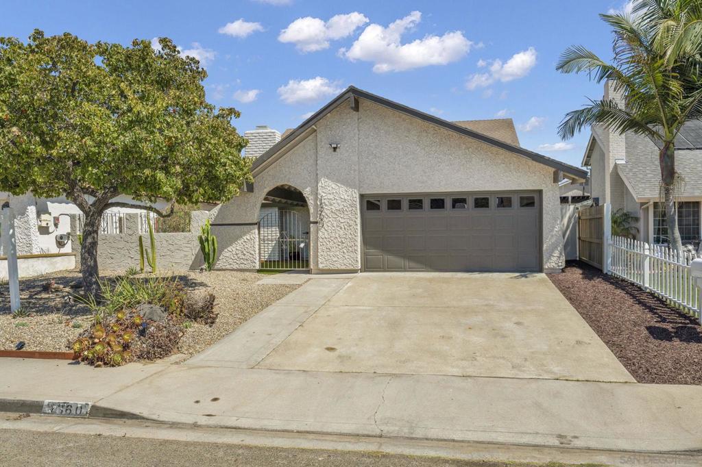 1360 Cerritos Ct Property Photo 3