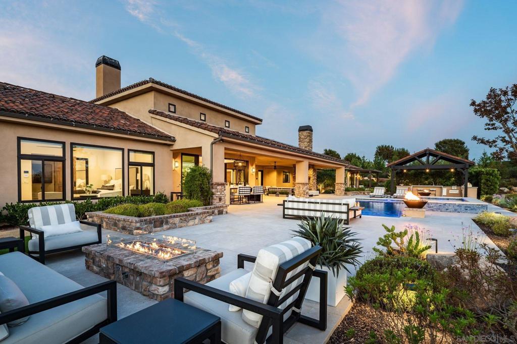 3043 Via Montevina Property Photo