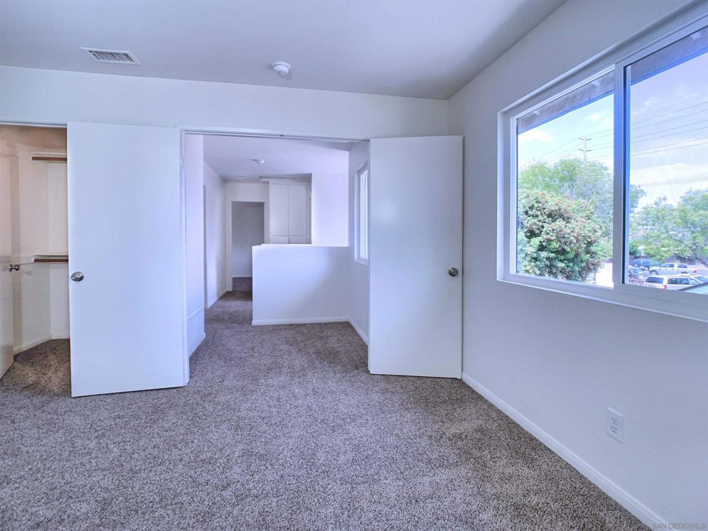 386 90 Richardson Ave Property Photo 31