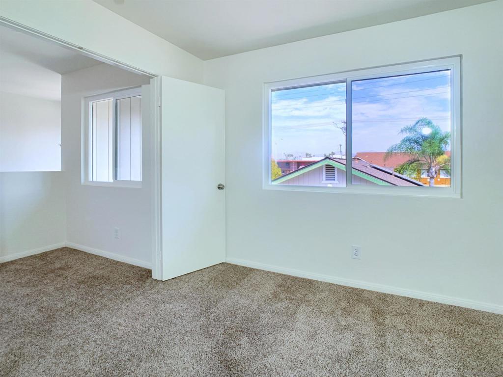 386 90 Richardson Ave Property Photo 35