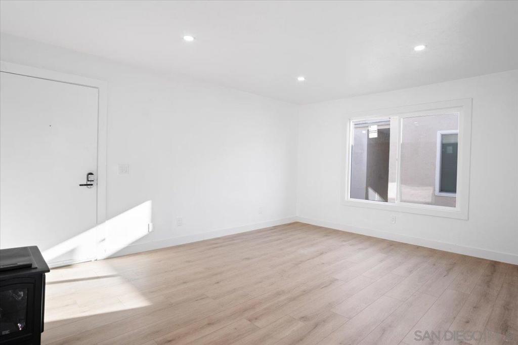 4180 Cleveland Ave Property Photo 9