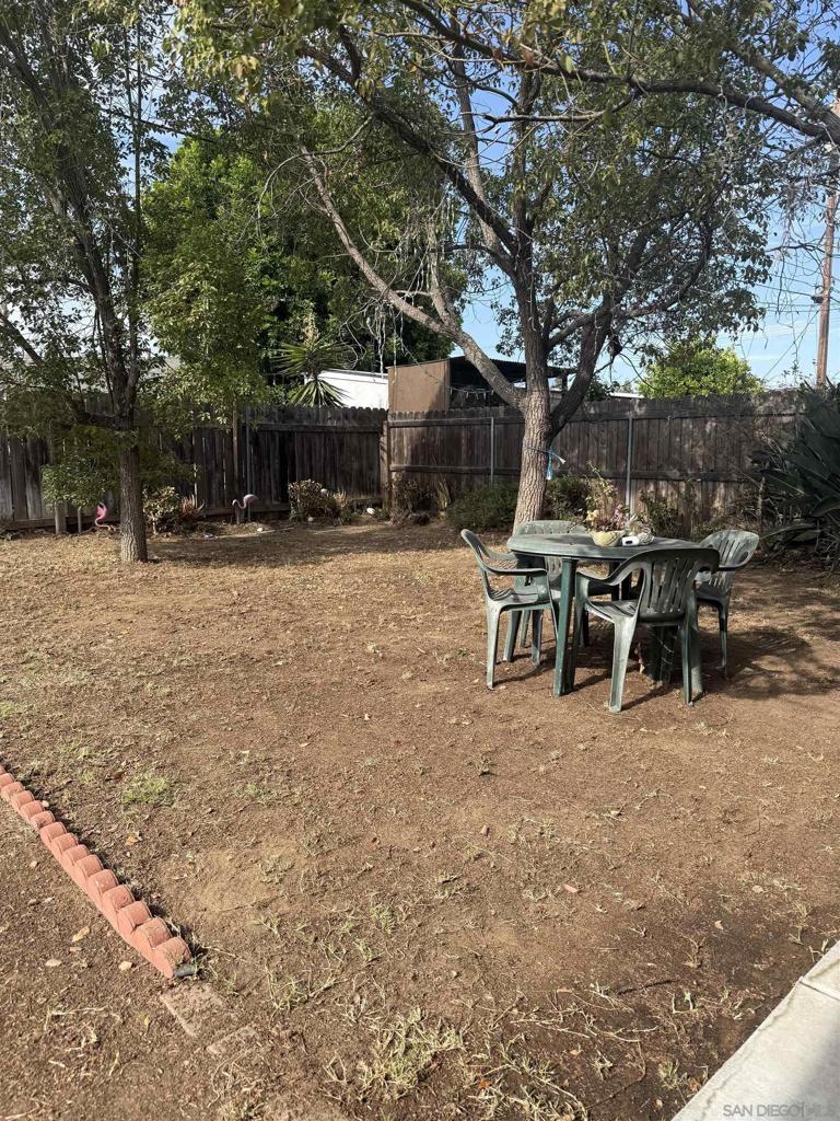 1223 Coral Property Photo 9