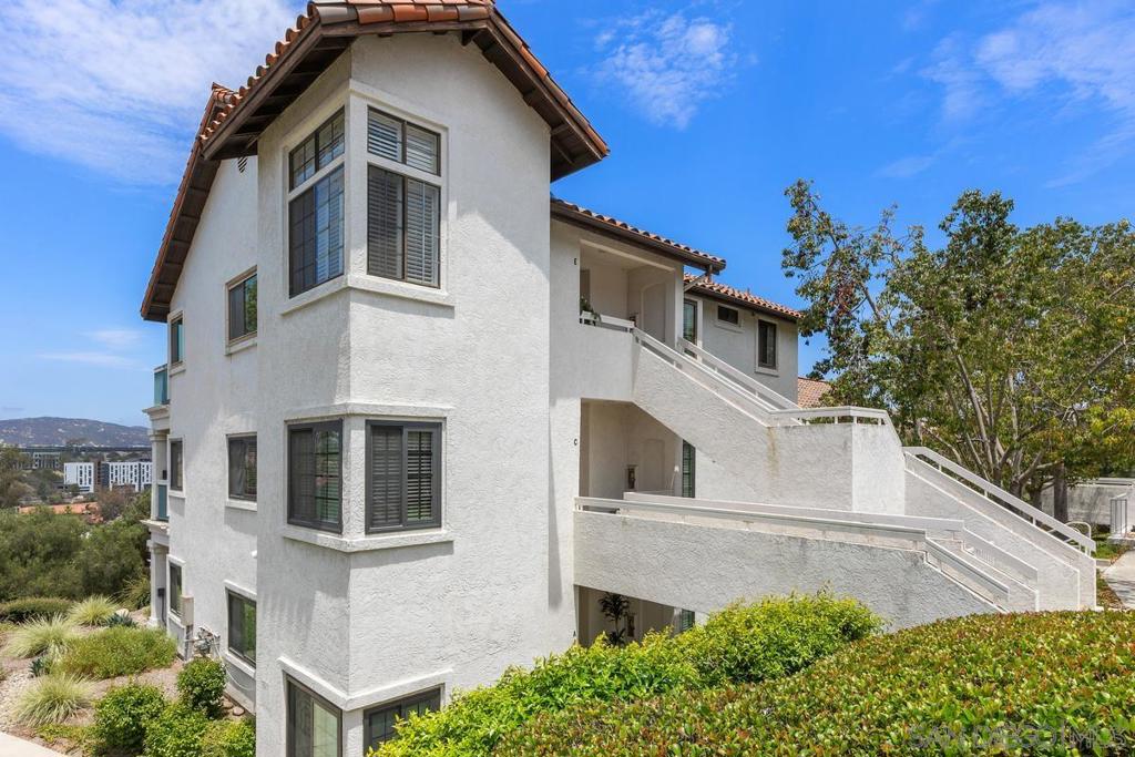16424 Avenida Venusto E Property Photo 2