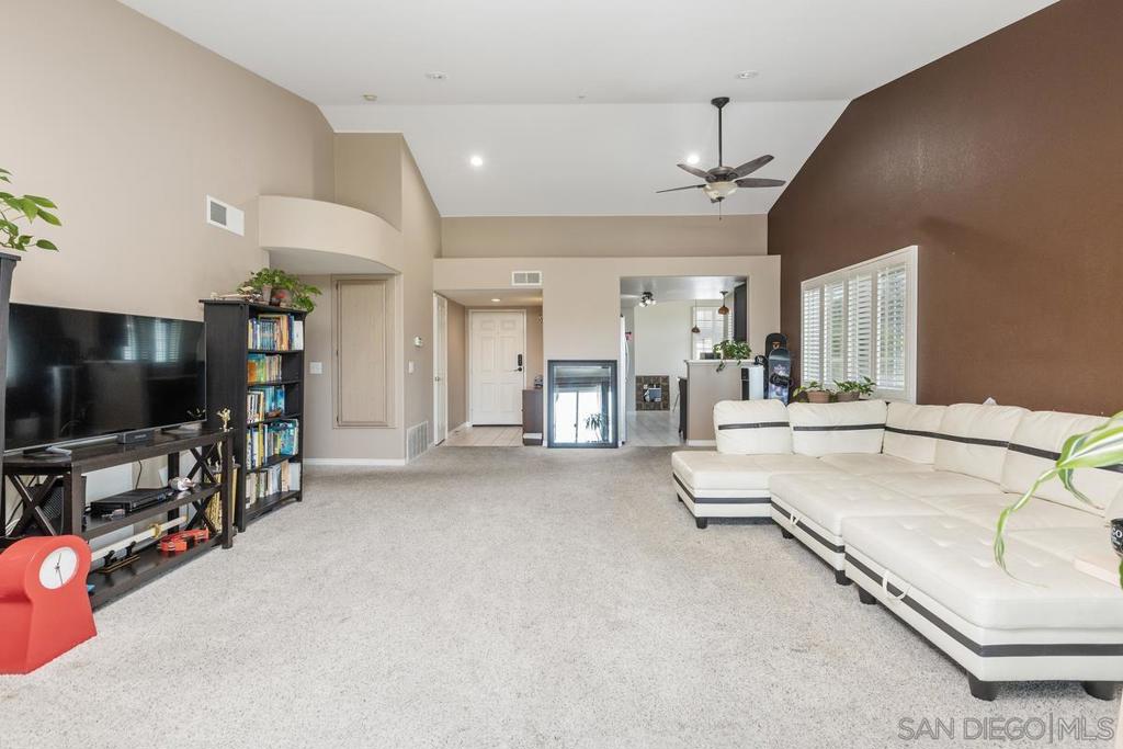 16424 Avenida Venusto E Property Photo 10