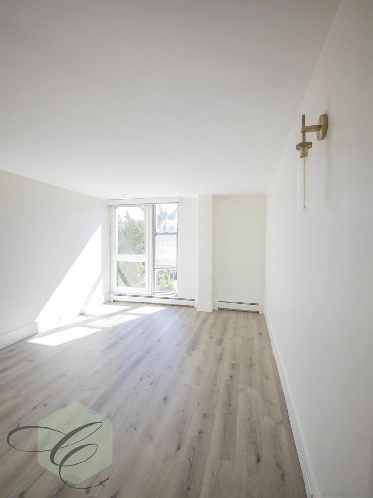 8111 Camino Del Oro Property Photo 12
