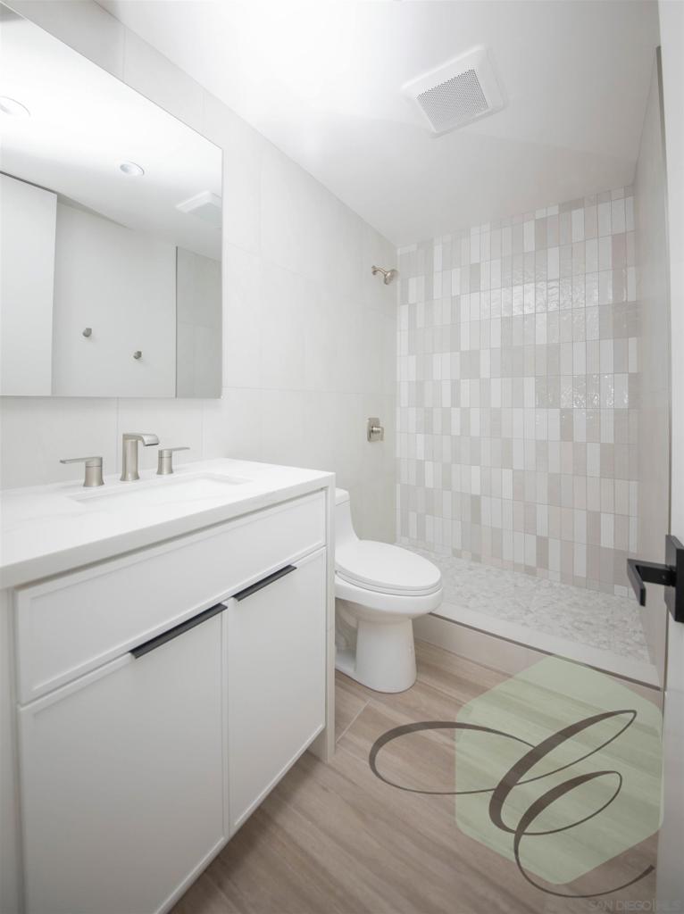 8111 Camino Del Oro Property Photo 14