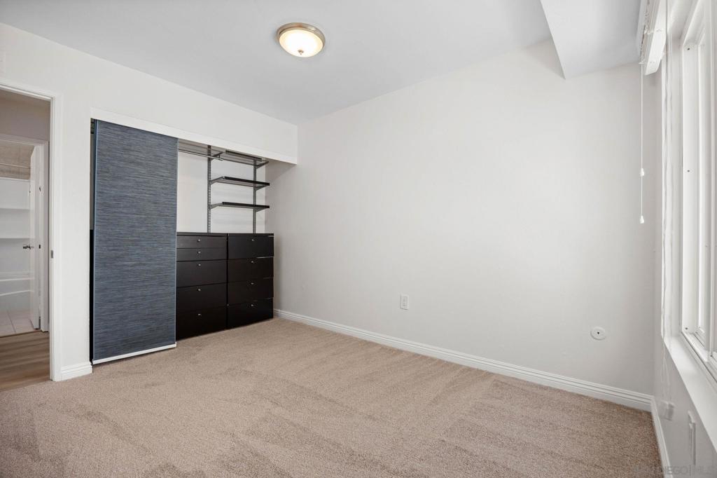 1103 Woodlake Dr Property Photo 25